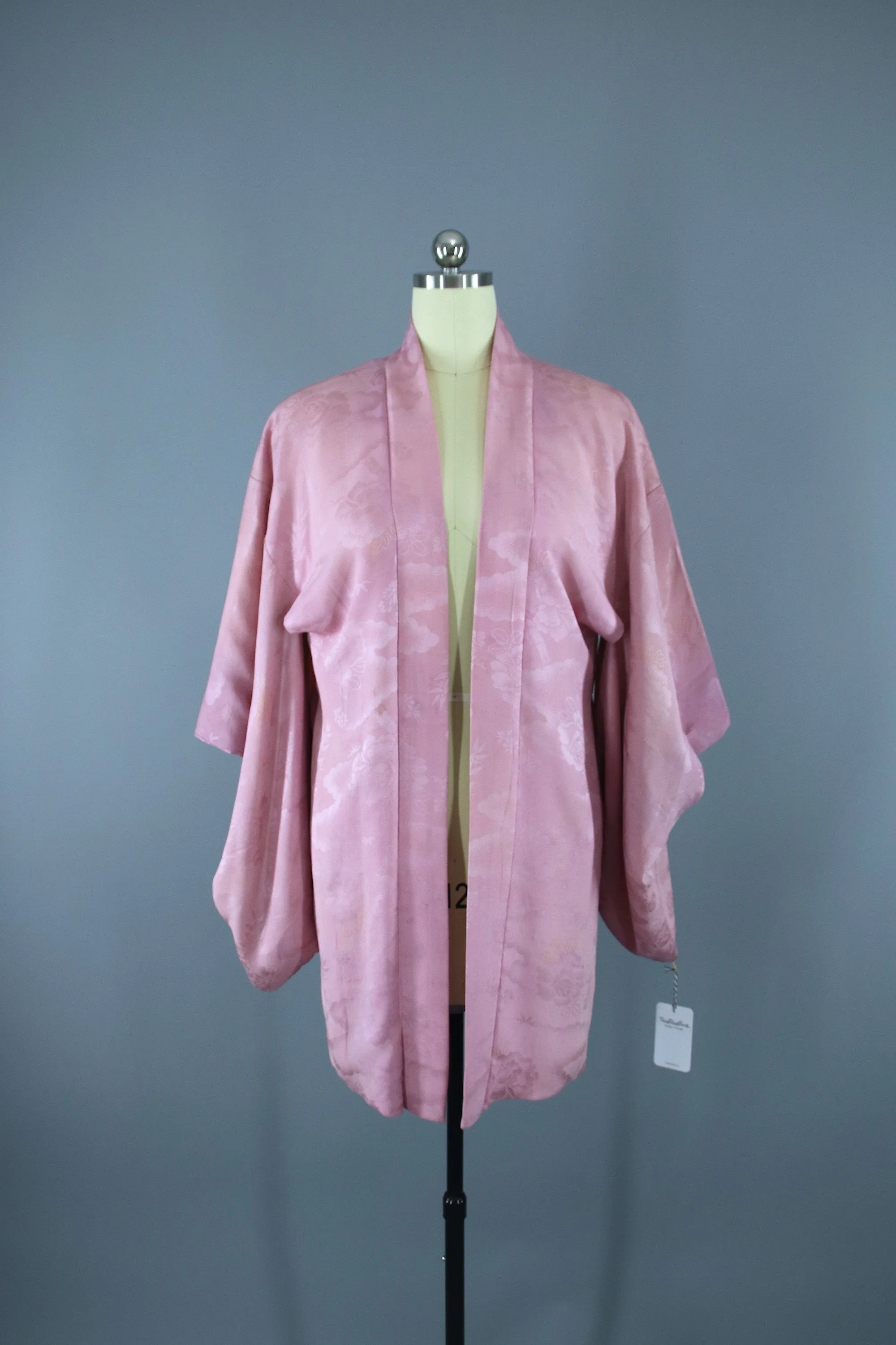 1940s Vintage Haori Kimono Jacket / Pastel Pink