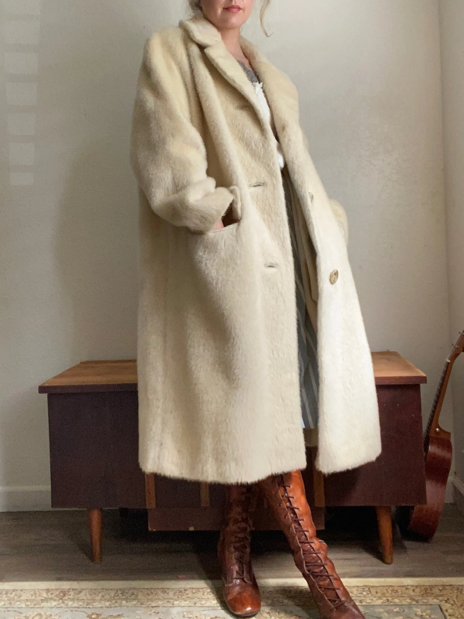 1960’s Miss Smith Ivory Luxury Mohair coat