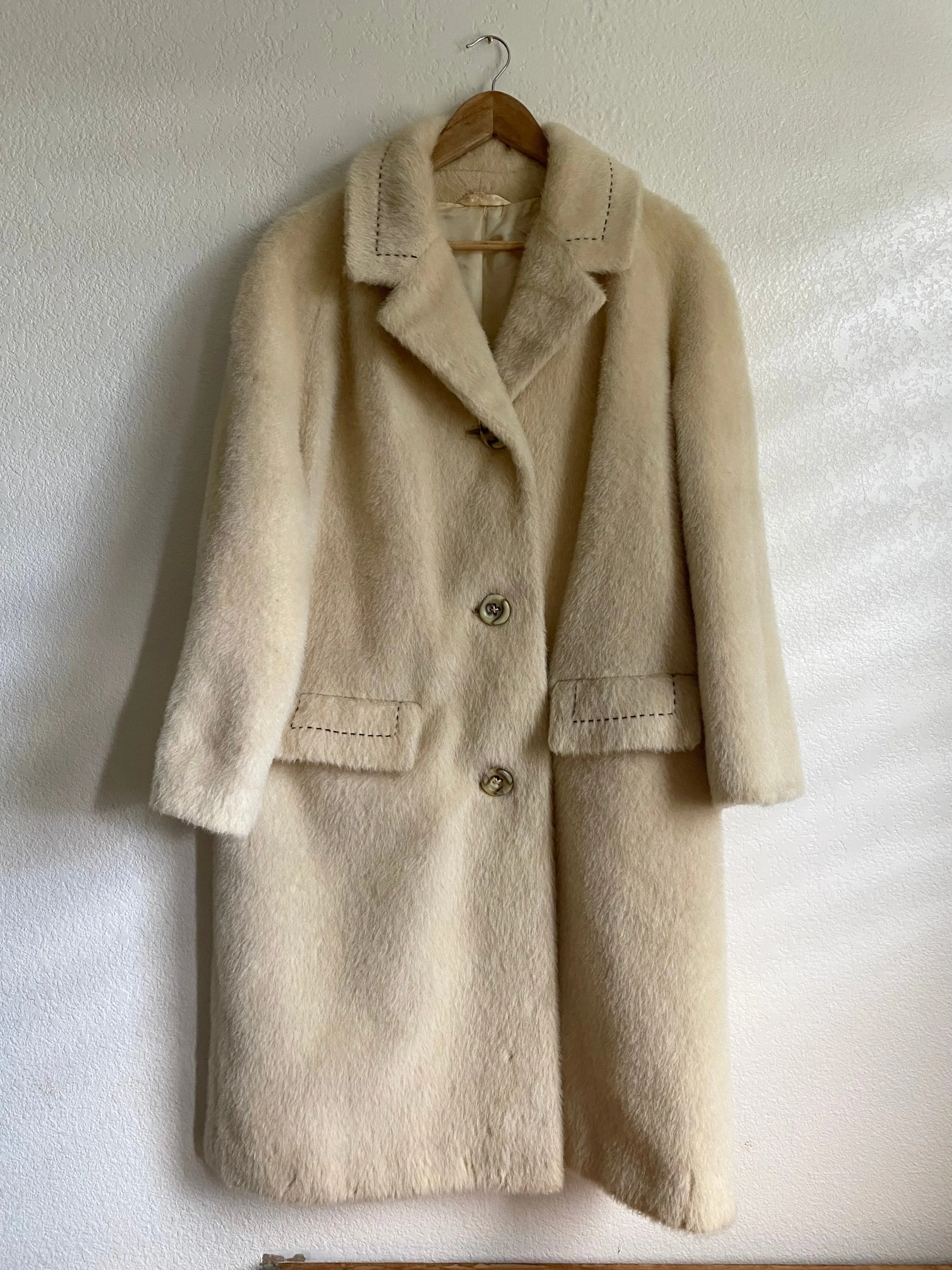 1960’s Miss Smith Ivory Luxury Mohair coat