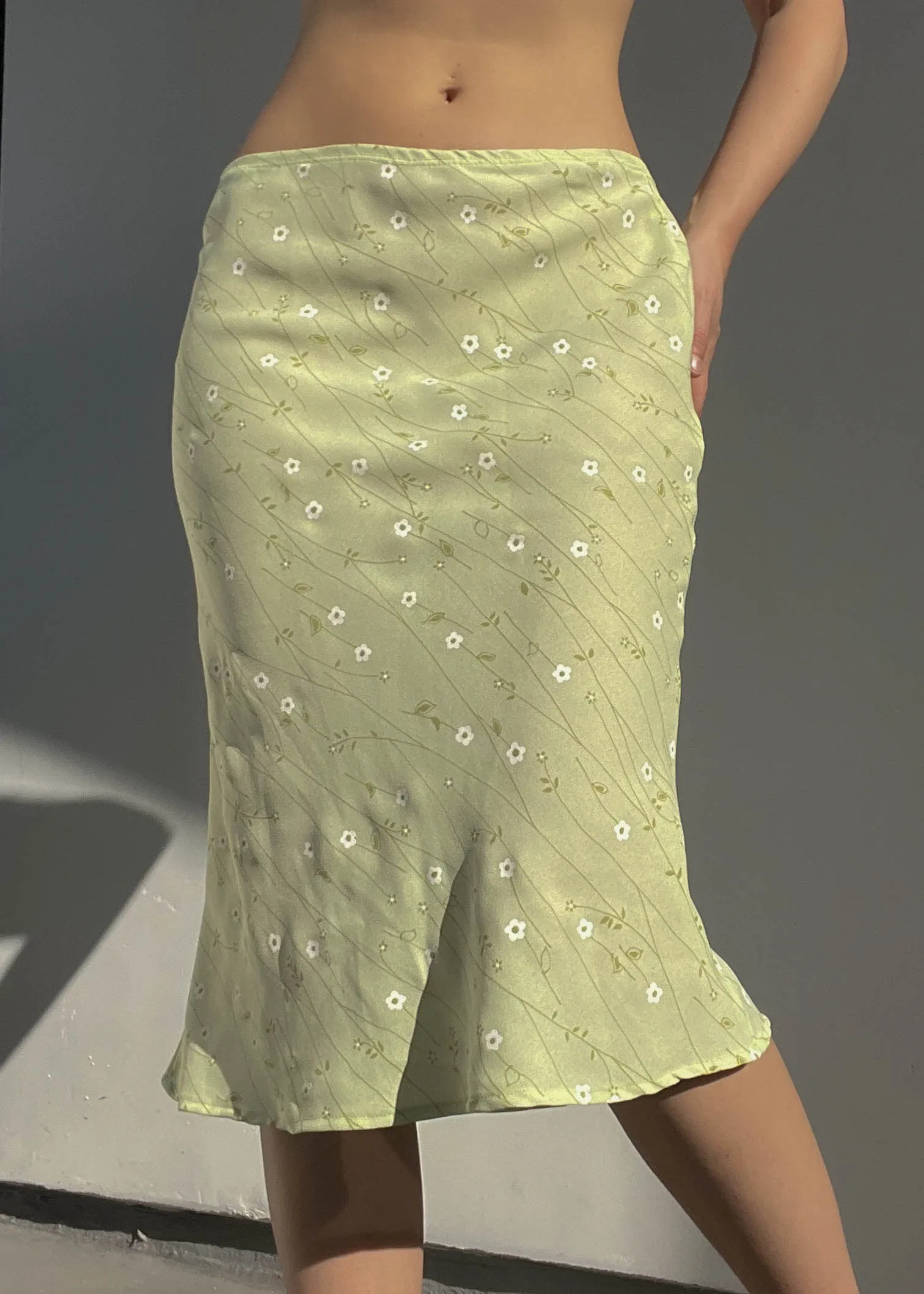 90’s Green Floral Midi Skirt (M)