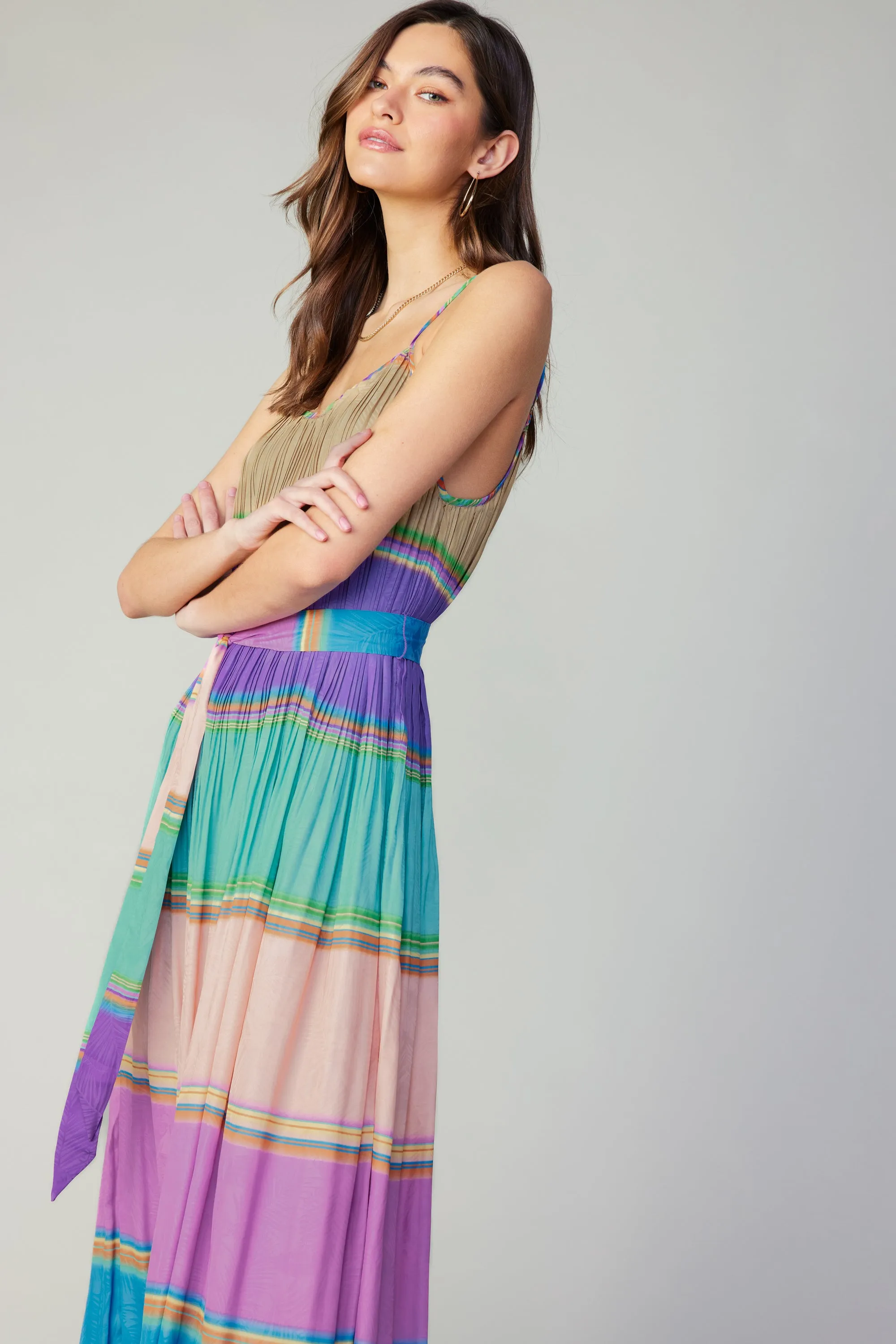 Color Block Pleated Maxi Dress