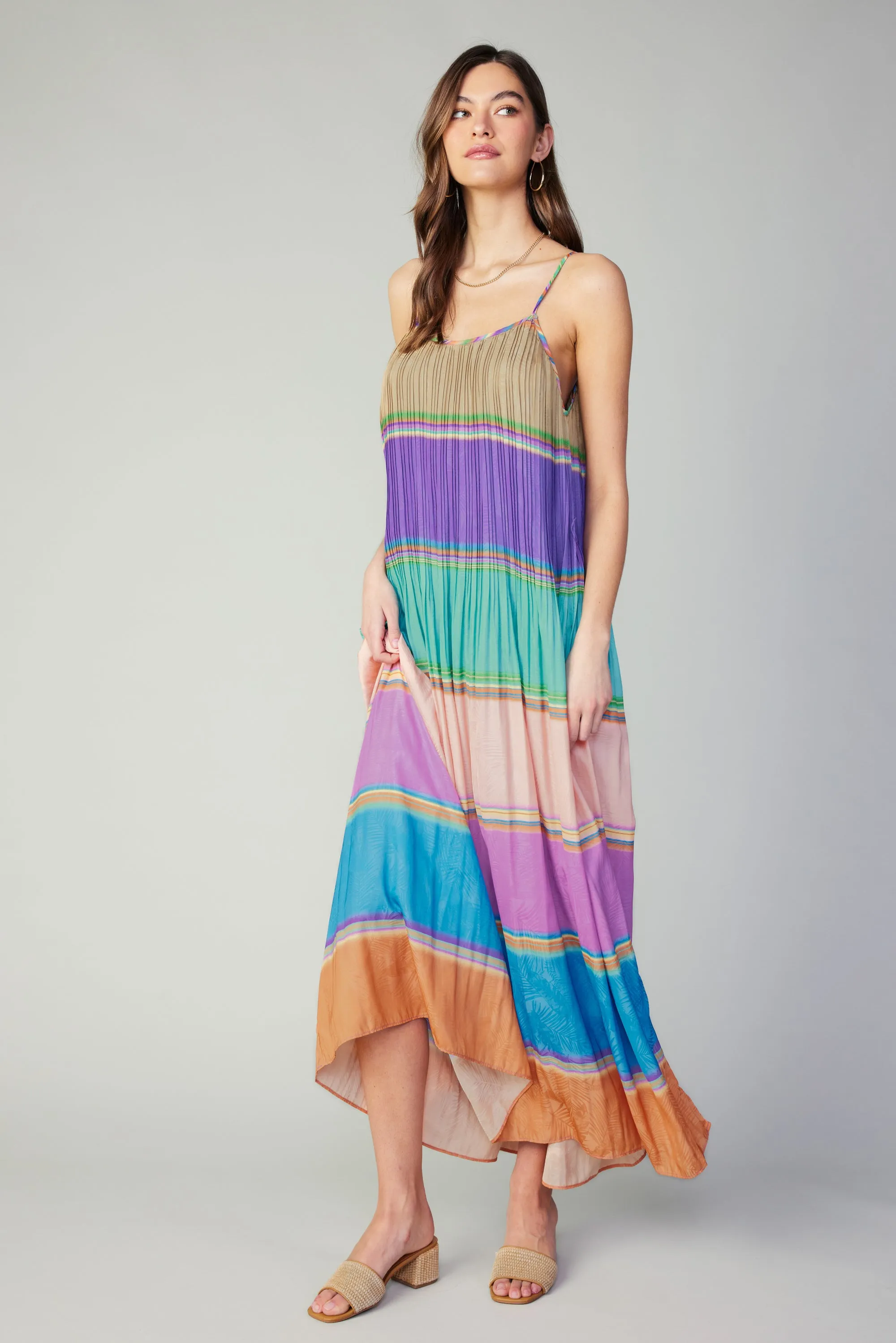 Color Block Pleated Maxi Dress