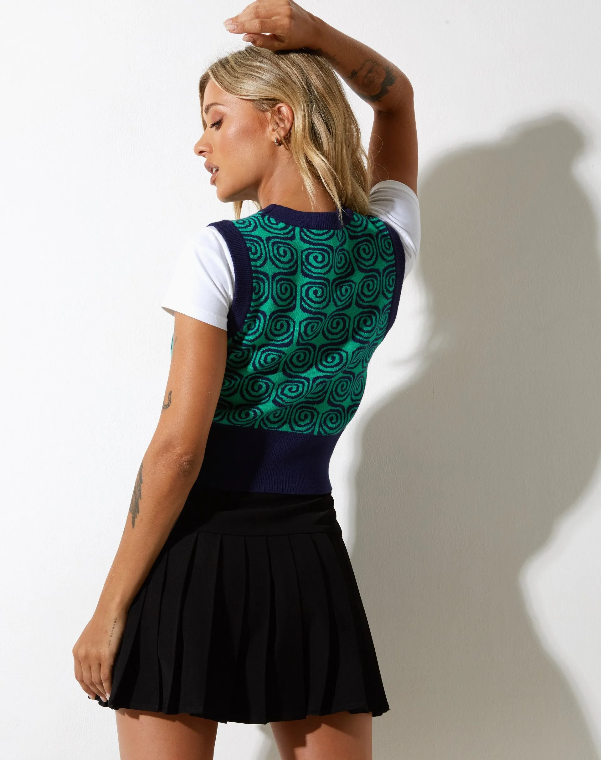 Jaya Sweater Vest in Swirl Green and Blue