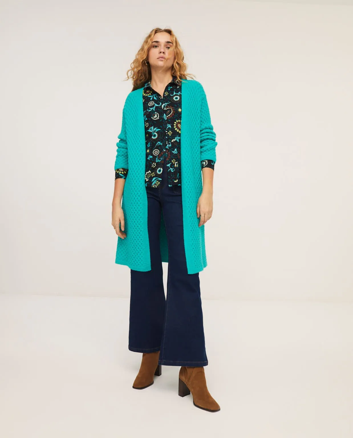 Lang vest met kabelstructuur | Surkana braid knitted coat with V-neck turquoise