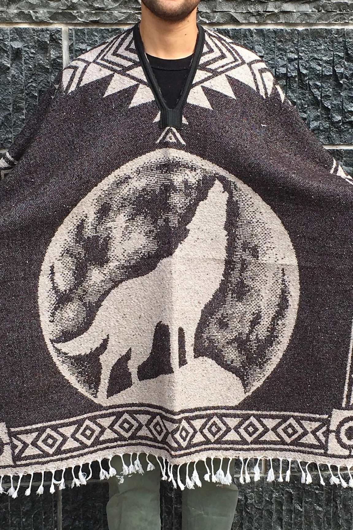 Mexican Blanket Poncho - Howling Wolf