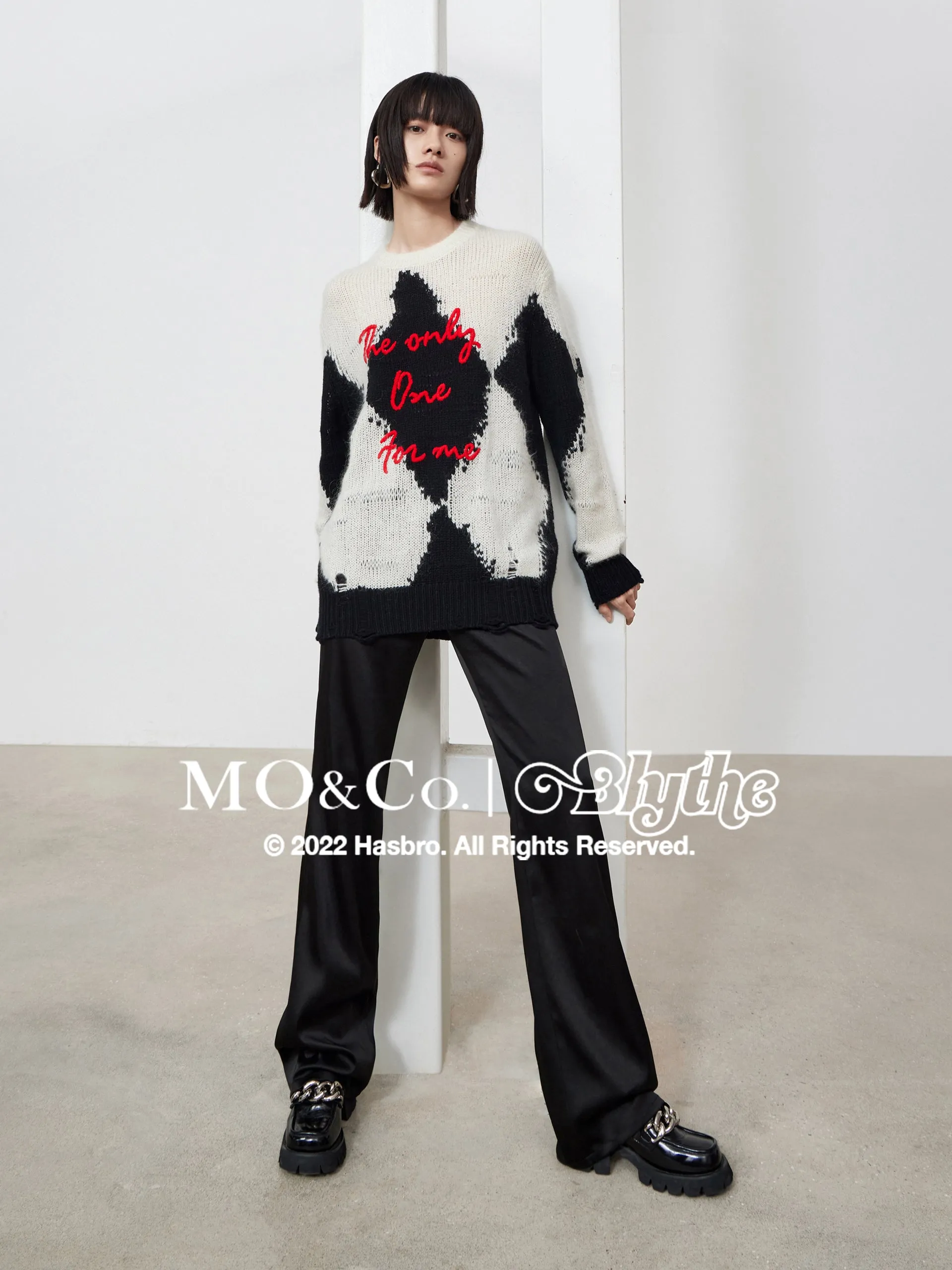 MO&Co.｜Blythe Collaboration Wool Letter Pattern Sweater