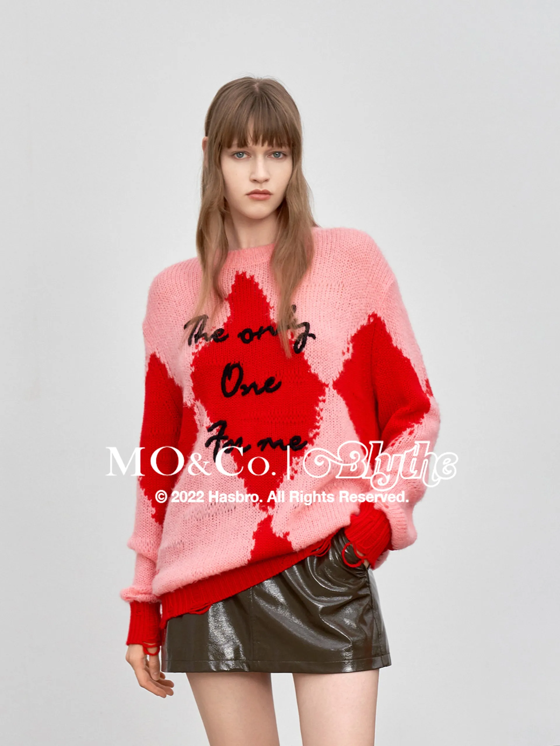 MO&Co.｜Blythe Collaboration Wool Letter Pattern Sweater