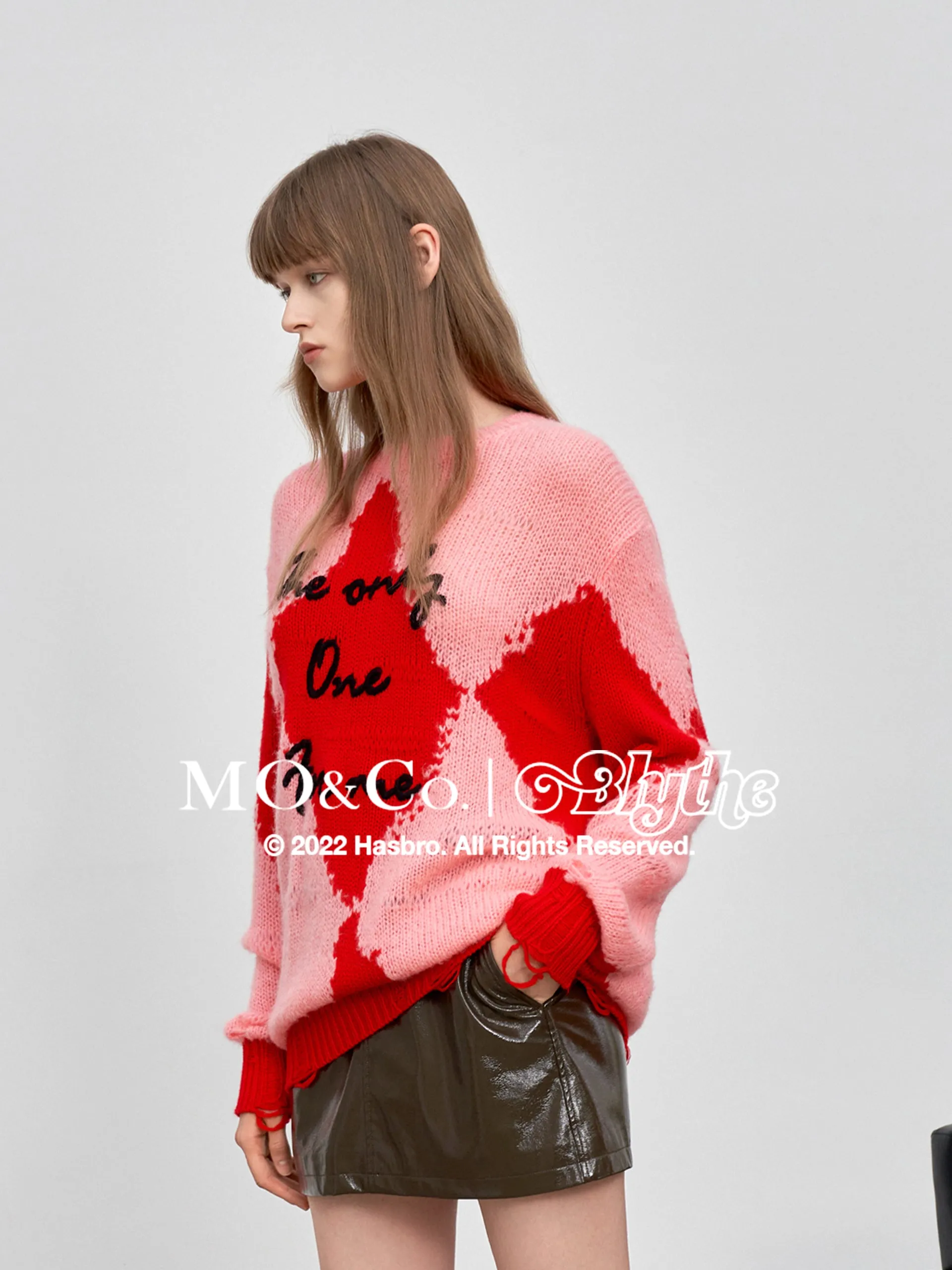 MO&Co.｜Blythe Collaboration Wool Letter Pattern Sweater