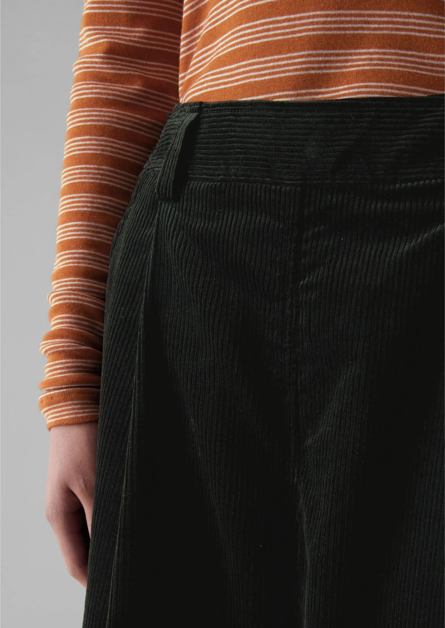 Organic Cord Pleat Front Pants | Brown Slate