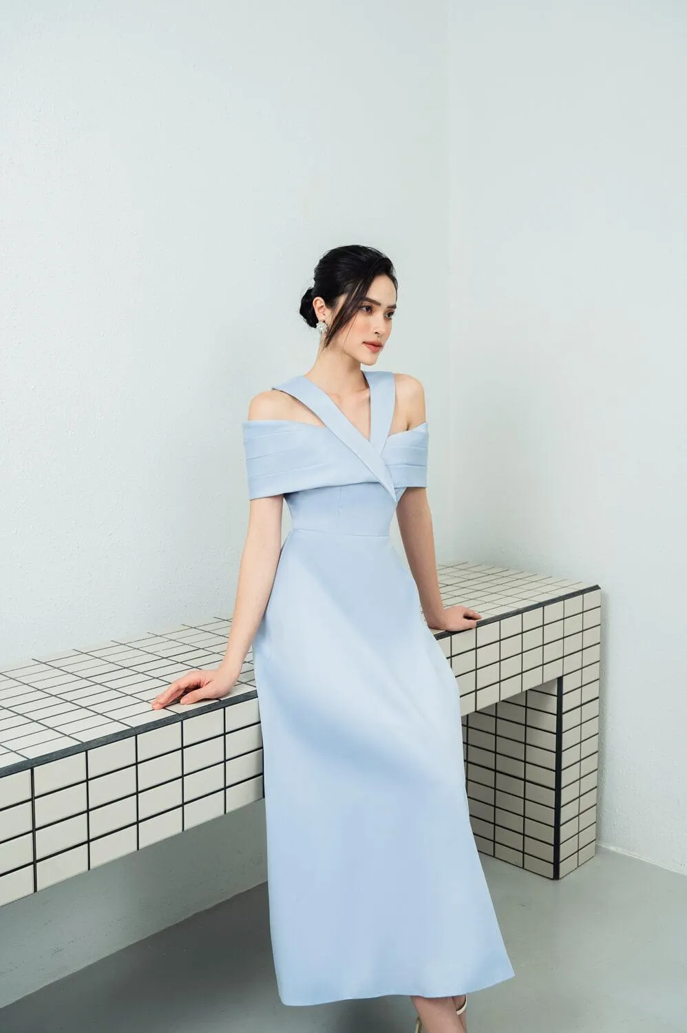 Raina A-line Open Shoulder Taffeta Midi Dress