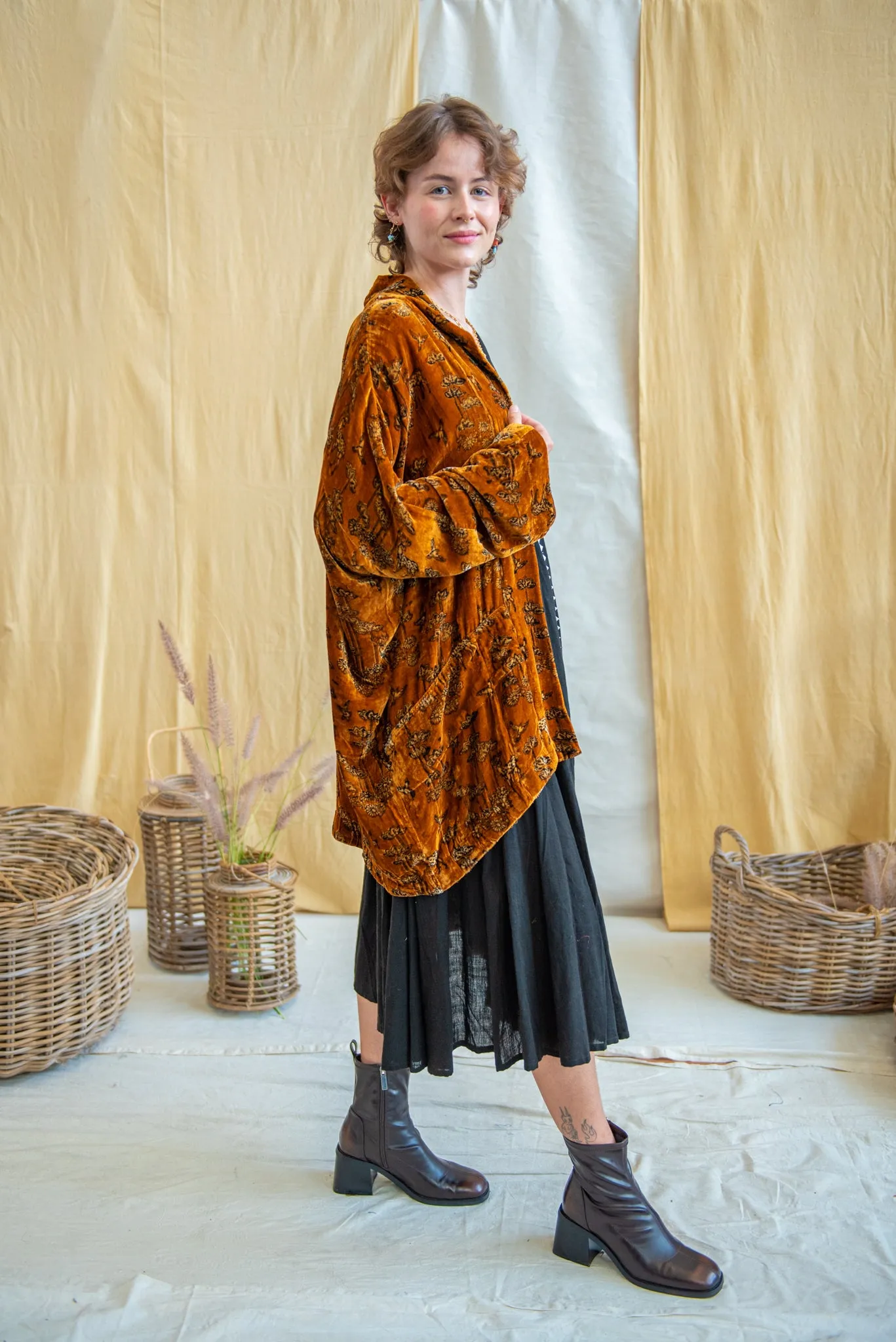 Silk Velvet Kimono Jacket - Gold Reindeer