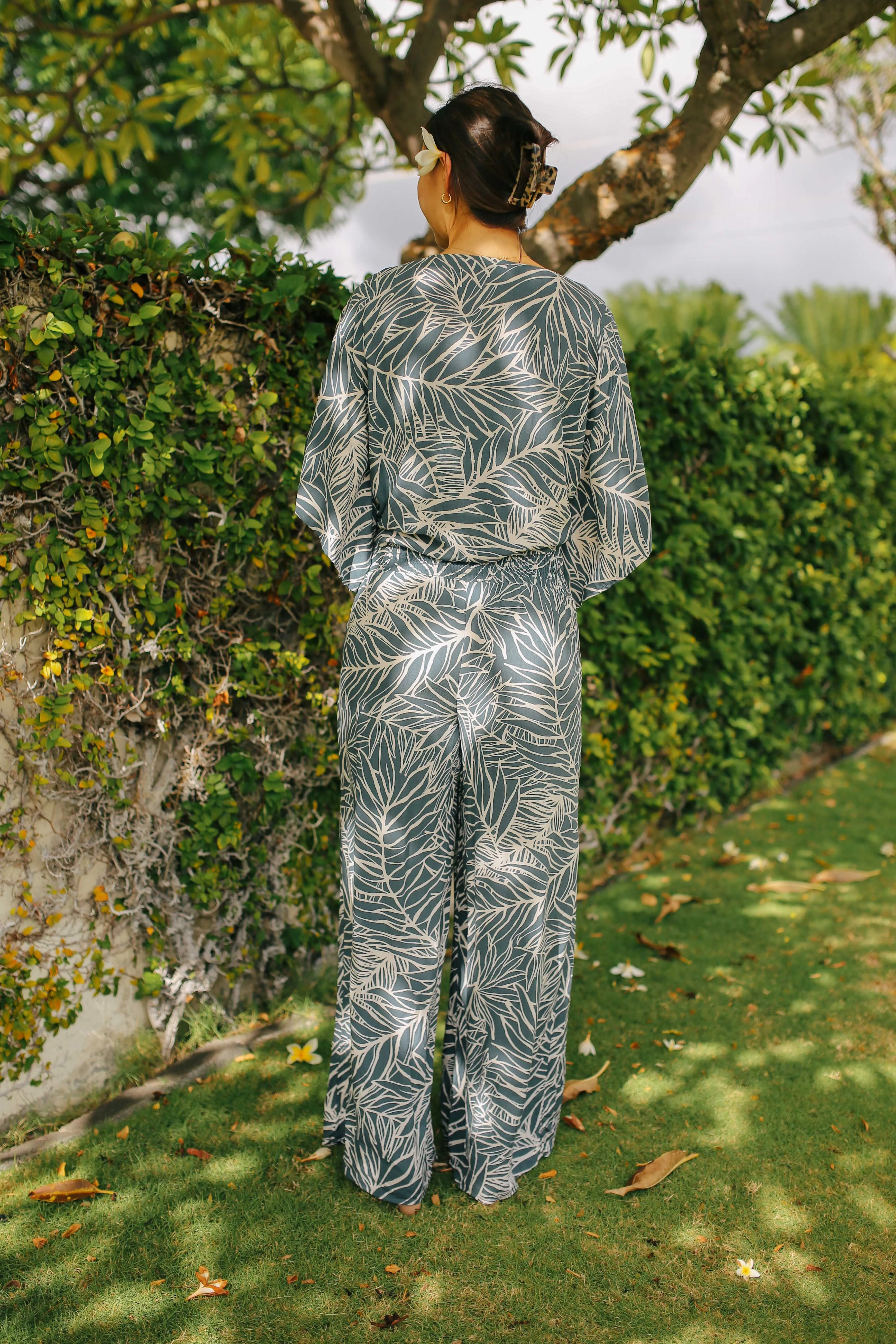 Sketch Leaf Print Smock Pants