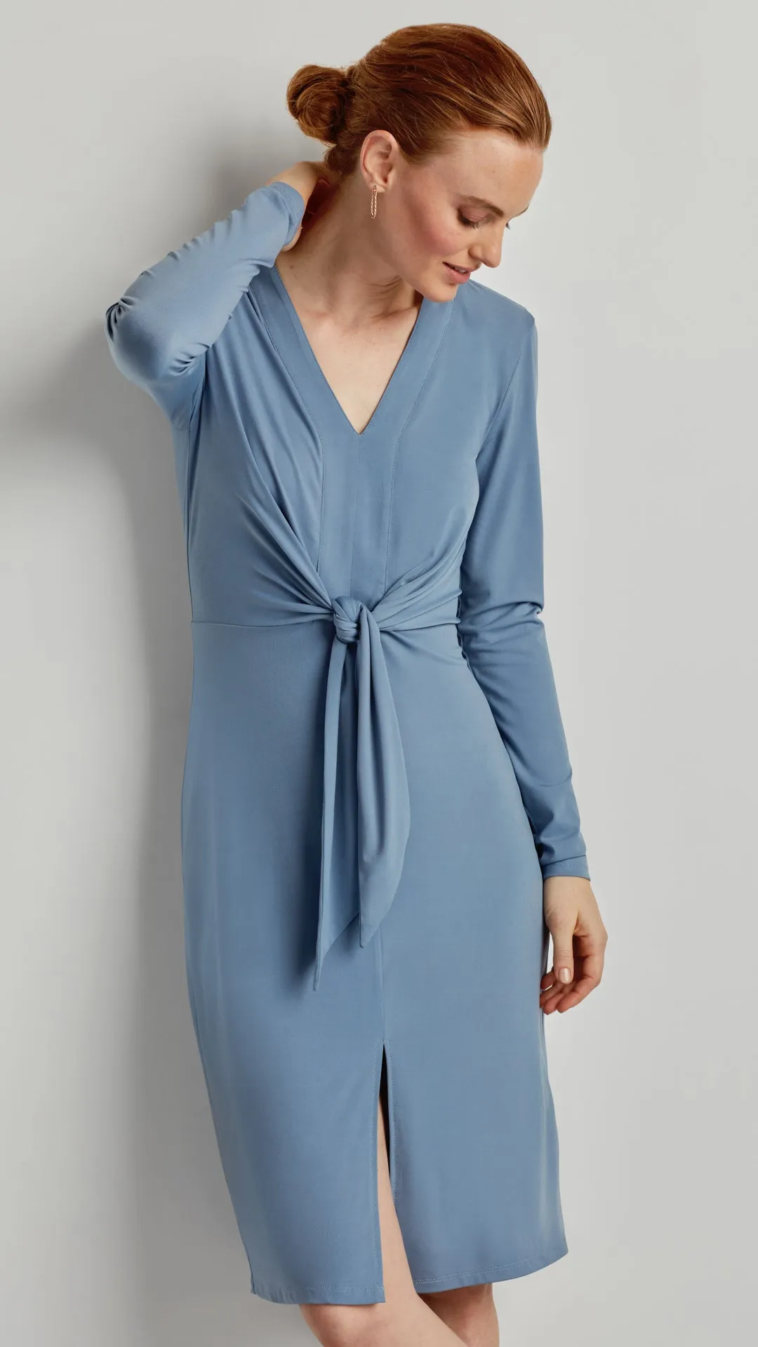 TIE WAIST V-NECK DRESS