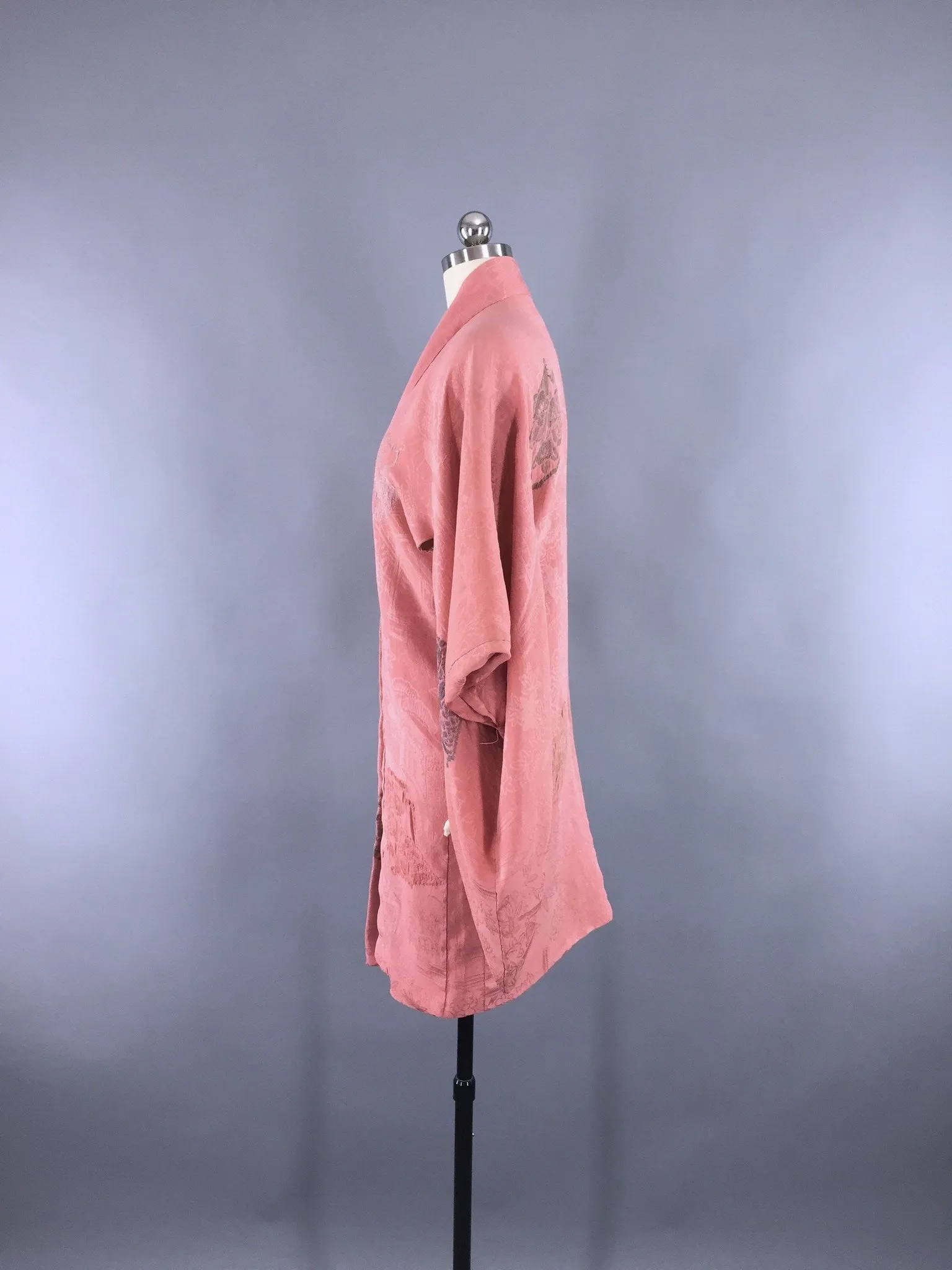 Vintage 1930s Silk Haori Kimono Cardigan / Pink Peach Embroidered Kimono