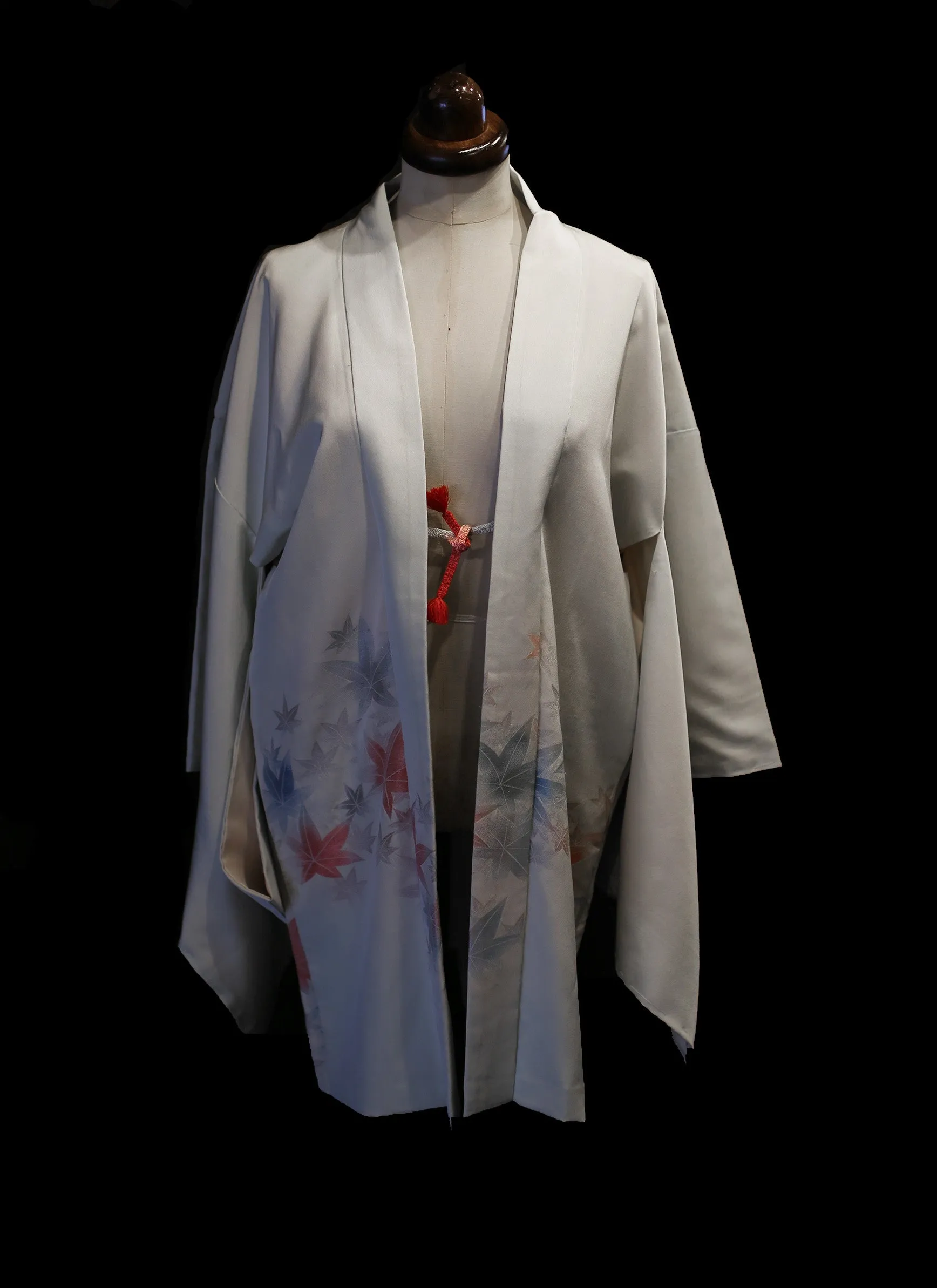 Vintage 1950s Ivory Leaf Design Kimono Jacket