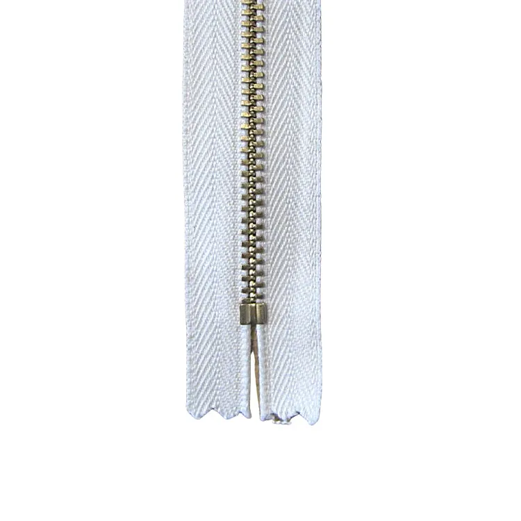 Zipper-Natural-9"-Closed Bottom